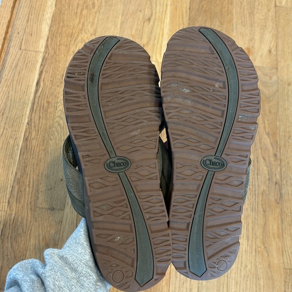 Chaco leather performance flip flops 12 - Picture 3 of 4